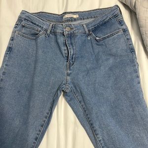 Levi's Women's 711 Skinny